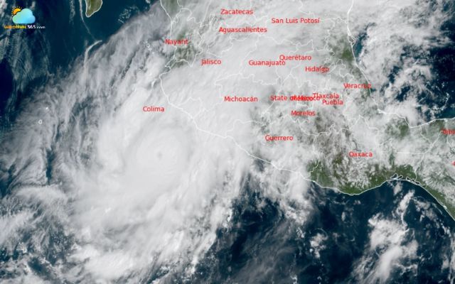 Hurricane Simon threatens Mexico’s Pacific coast with powerful winds and heavy rain