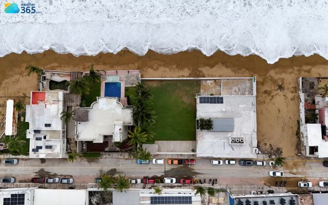 Residents face rising flood risks as Hurricane Simon brings intense rainfall