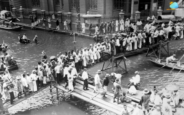 A temporary walkway was constructed for moving