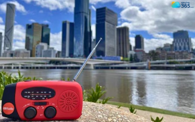 Up-to-date weather news via radio