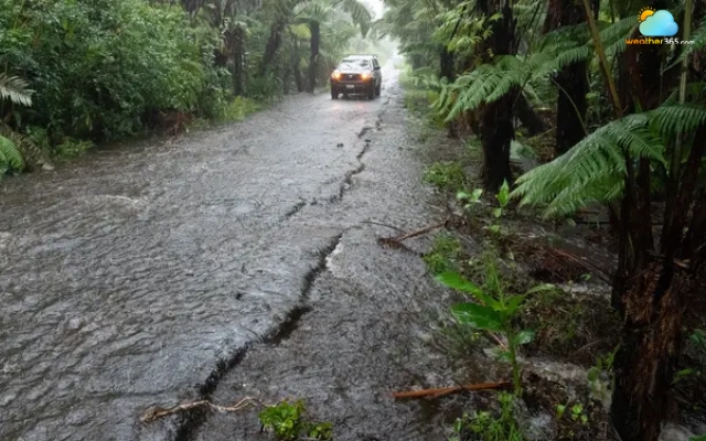 Moke is forecast to bring heavy rain to the Big Island
