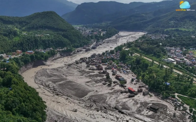 Massive ice-and-rock avalanche caused Nepal flash flood