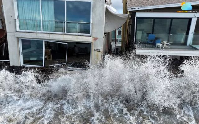 Record high tide at San Pedro reached 8.02 feet