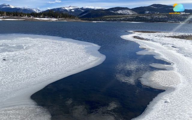 Loss of glacier ice can lower water supply